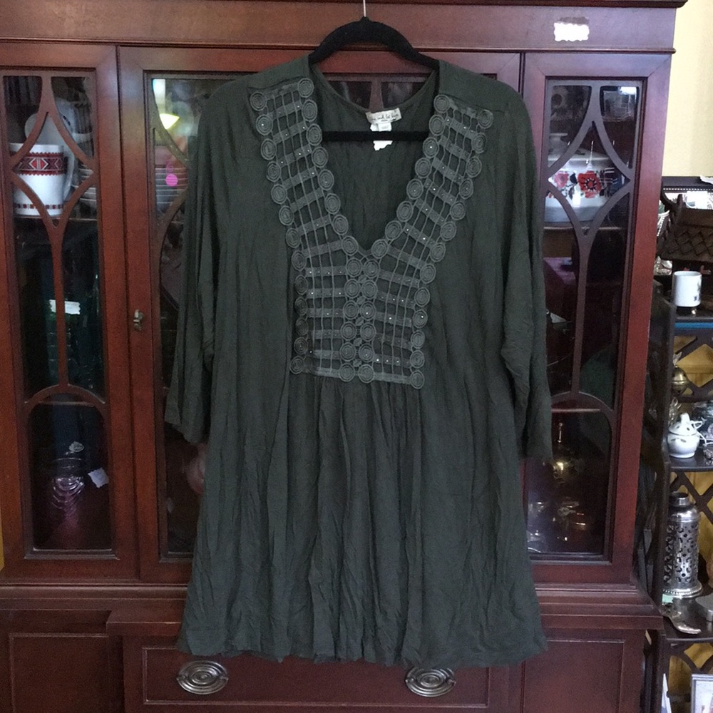 Live and let live woman